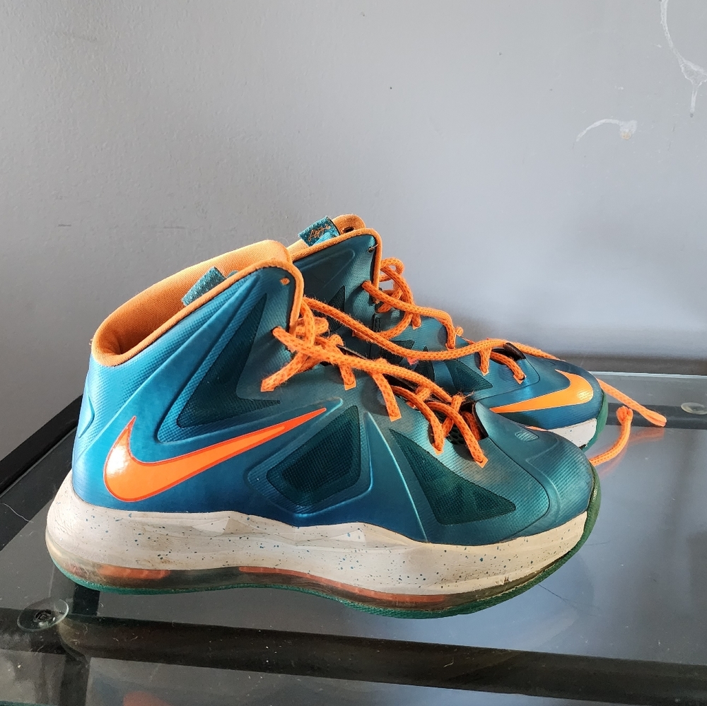 Nike